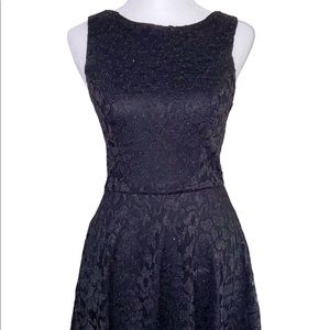 Black size small juniors dress.